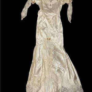 Vintage wedding dress